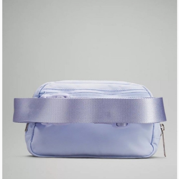 NEW LULULEMON EVERYWHERE BELT BAG 1L EBB PASTEL BLUE - Picture 3 of 12